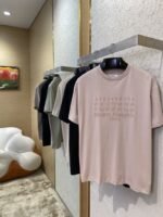 Maison Margiela Digital Embroidery Four Corner Stitch Short Sleeve T-Shirt almond - 图片 3