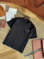 Bottega Veneta Round Neck Pocket Heart Short Sleeve Black - 图片 7