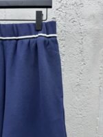 Miu Miu Embroidered Small Logo White Stripe Beaded Ground Fabric Shorts - 图片 5