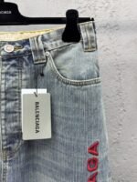 Balenciaga Embroidered Denim Pants With Red Lettering - 图片 5