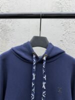 Lv Solid Color Drawstring Hooded Long Sleeve Sweatshirt 2 - 图片 3