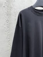 Balenciaga Loose Round Neck Monogram Drop Shoulder Long Sleeve T-Shirt - 图片 4