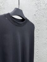 Balenciaga Loose Round Neck Monogram Drop Shoulder Long Sleeve T-Shirt - 图片 8