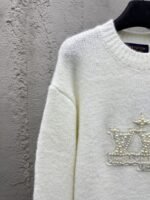 LV Embroidered Pearl Logo Knit Sweater - 图片 4