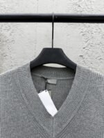 Dior Embroidered V-Neck Wool Knit Sweater - 图片 3