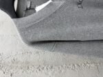 Dior Embroidered V-Neck Wool Knit Sweater - 图片 4