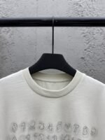 Maison Margiela Micro-Logo Stitching Decorated Short-Sleeve T-Shirt - 图片 3