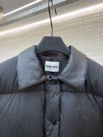 Miu Miu Printed Leather Collar Down Jacket - 图片 3