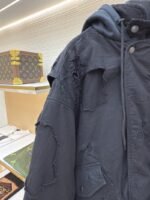 Balenciaga Heavy-Duty Distressed Washed Bomber Jacket - 图片 4