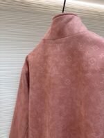 LV Embossed Suede Stand Collar Zipper Long Sleeve Leather Jacket 1 - 图片 9