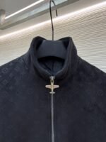 LV Embossed Suede Stand Collar Zipper Long Sleeve Leather Jacket 2 - 图片 3