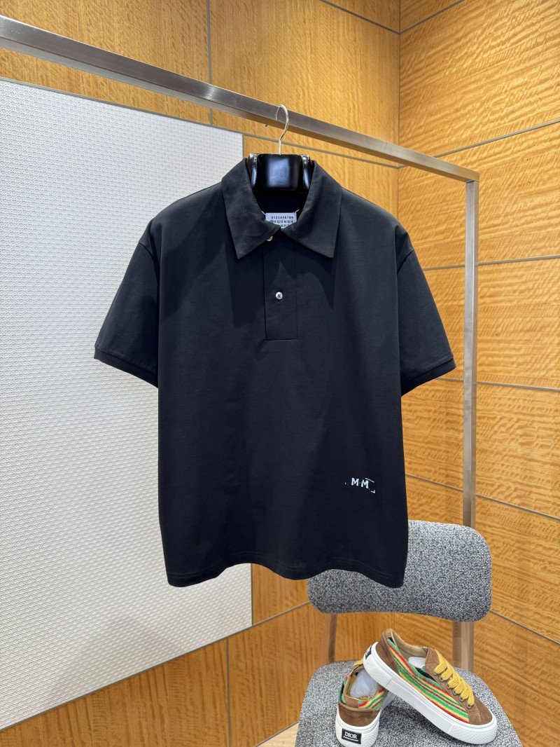 wsxc1762828351518_0.jpg Maison Margiela Graffiti Print Polo Shirt - 图片 1