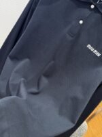 Miu Miu Alphabet Embroidered Polo Shirt 1 - 图片 5