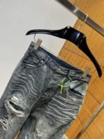 Balenciaga Distressed Ripped Jeans - 图片 3
