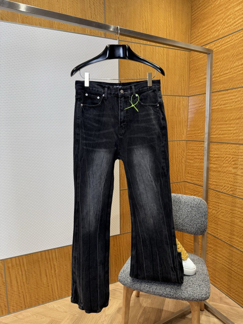 wsxc1763694763176_0.jpg Balenciaga Distressed Ripped Jeans - 图片 1