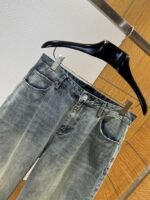 Balenciaga Distressed Wash Jeans - 图片 3