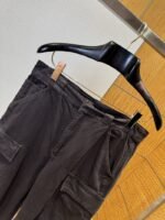 Prada Distressed Triangle Logo Pants - 图片 3