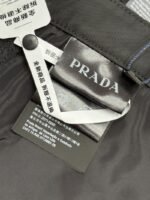 Prada Metal Logo-Embellished Cotton Trousers - 图片 9