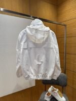 LV Hooded Windbreaker Jacket Coat - 图片 2