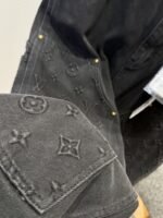 LV Washed Embossed Denim Trousers - 图片 5