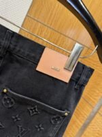 LV Washed Embossed Denim Trousers - 图片 7