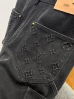 LV Washed Embossed Denim Trousers - 图片 8