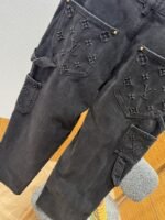LV Washed Embossed Denim Trousers - 图片 9
