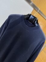 LV Embroidered Crew Neck Long Sleeve Sweater - 图片 3