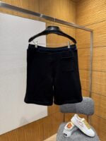 LV Logo Embroidered Shorts - 图片 2