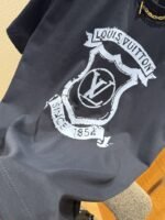 LV Printed Zipper Chain Short-Sleeve T-Shirt - 图片 5