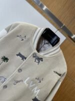 LV Animal Embroidered Patchwork Leather Baseball Jacket - 图片 3