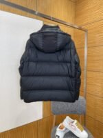 Prada Classic Triangle Logo Detachable Sleeves Down Jacket 1 - 图片 2