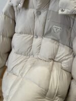 Prada Classic Triangle Logo Detachable Sleeves Down Jacket 2 - 图片 5