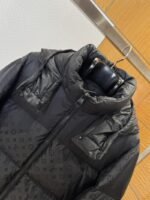 LV All-Over Print Hooded Stand Collar Down Jacket - 图片 3