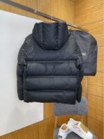 LV Embossed Floral Hooded Down Jacket - 图片 2