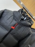 LV Embossed Floral Hooded Down Jacket - 图片 4