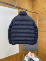 Gucci Embroidered Logo Stand Collar Down Jacket 2 - 图片 2