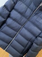 Gucci Embroidered Logo Stand Collar Down Jacket 2 - 图片 4