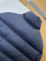 Gucci Embroidered Logo Stand Collar Down Jacket 2 - 图片 6
