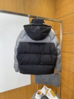 Balenciaga Color-Block Stand Collar Hooded Down Jacket - 图片 2