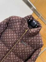 LV All-Over Print Zipper Stand Collar Down Jacket - 图片 3