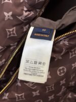 LV All-Over Print Zipper Stand Collar Down Jacket - 图片 9