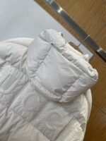 Gucci Embroidered Logo Hooded Down Jacket 2 - 图片 7