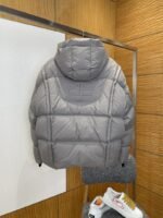 Balenciaga Patchwork Hooded Down Jacket 1 - 图片 2