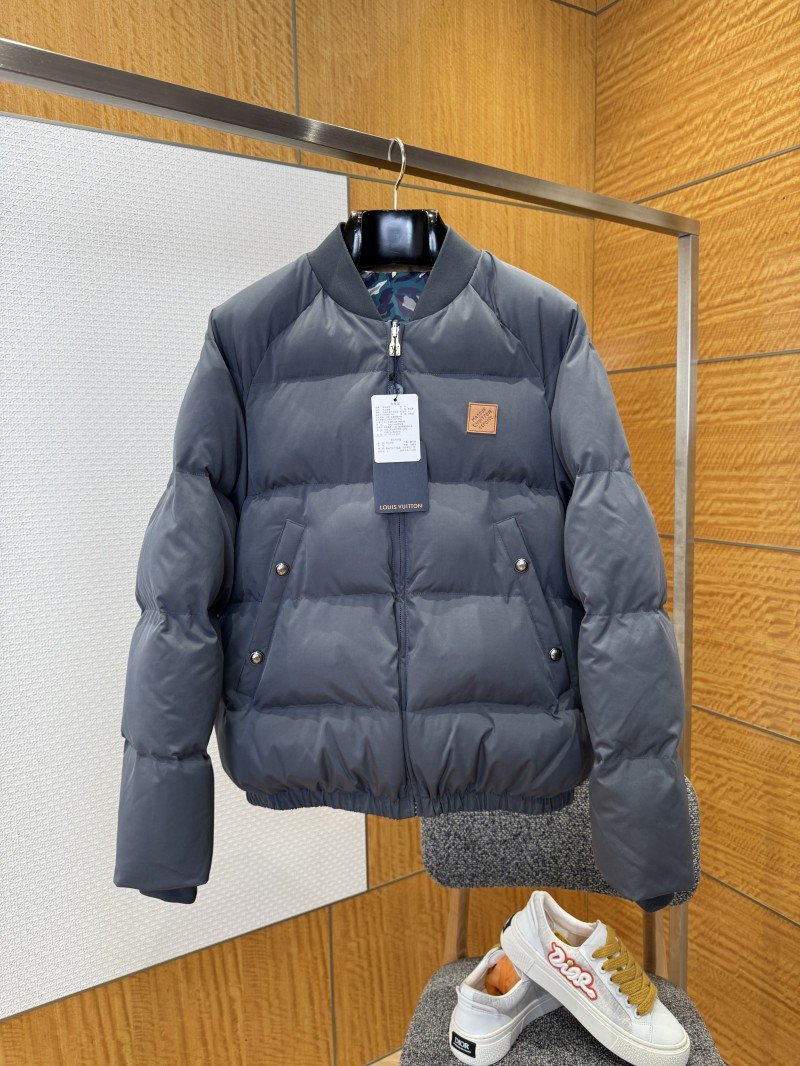 wsxc1769652114700_0.jpg LV Leather Label Camo Reversible Down Jacket - 图片 1