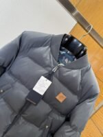 LV Leather Label Camo Reversible Down Jacket - 图片 5