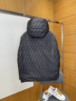 Fendi Striped Reversible All-Over Print Hooded Down Jacket 2 - 图片 4