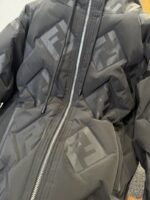 Fendi Embossed Logo Hooded Down Jacket - 图片 7