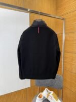 Prada Metal Triangle Patchwork Down Jacket 1 - 图片 2