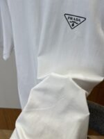 Prada Classic Triangle Logo Crew Neck Short Sleeve T-Shirt 1 - 图片 5